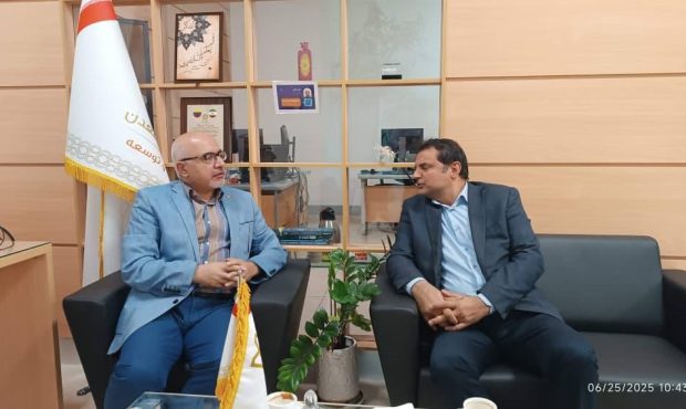 بازدید مدیر امور راهبری شعب بانک صنعت و معدن از شعبه 24*7 این بانک بازدید مدیر امور راهبری شعب بانک صنعت و معدن از شعبه 24*7 این بانک