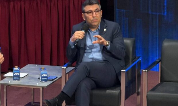 صندوقهای رمزارزی بهزودی وارد بازار سرمایه میشوند/نهاد امین در بازار سرمایه پاشنه آشیل صندوقهای رمزارزی است صندوقهای رمزارزی بهزودی وارد بازار سرمایه میشوند/نهاد امین در بازار سرمایه پاشنه آشیل صندوقهای رمزارزی است